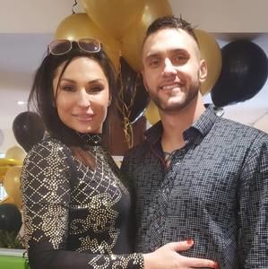 Meet your Posher, Élisabeth